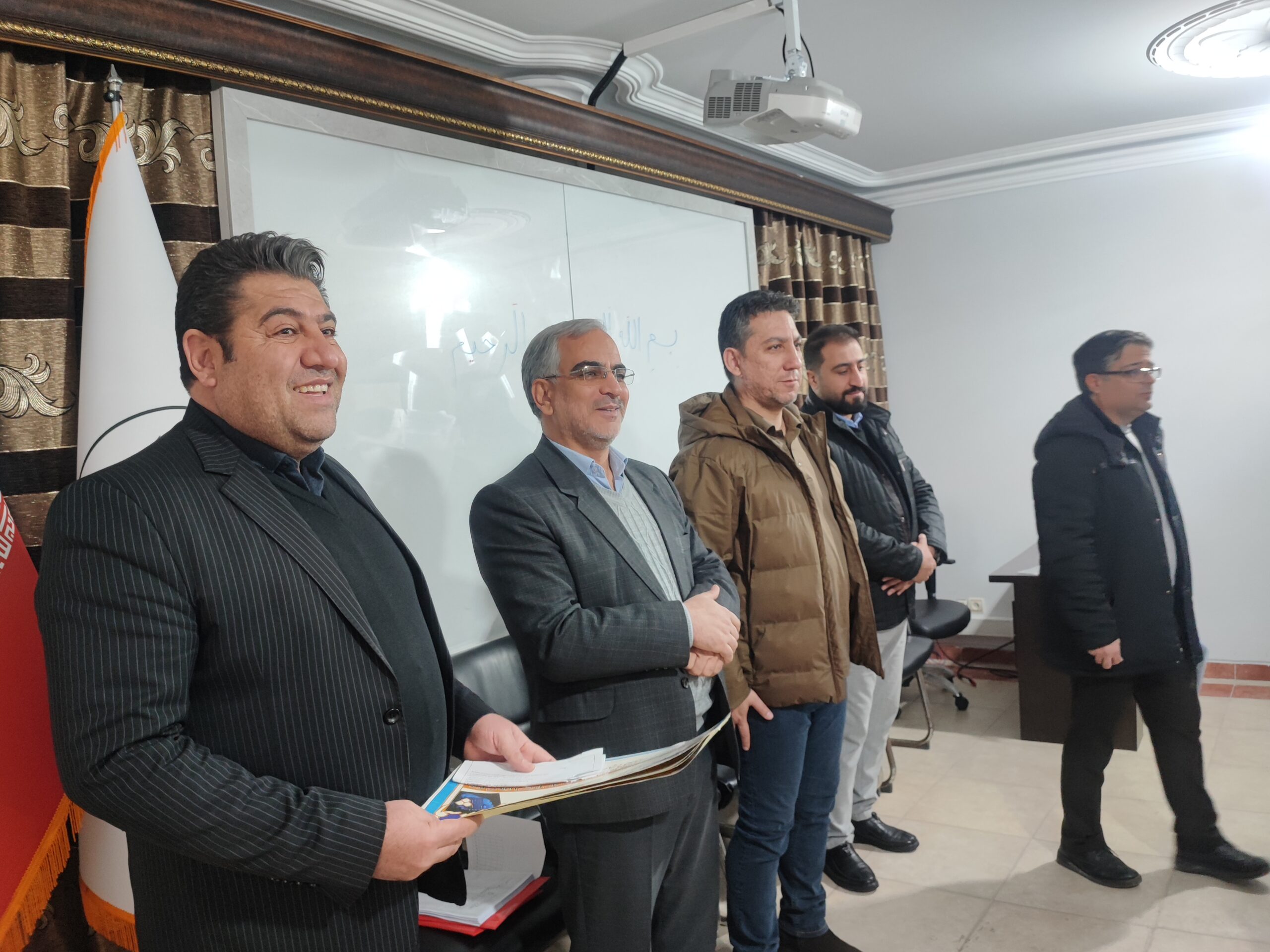 8خرداد ماه روز مشاورین املاک